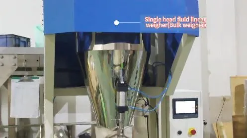 Halbautomatische Reisverpackungsmaschine mit Schüttgewicht und Förderband